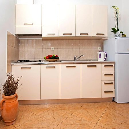 Apartments Bella Ровінь Екстер'єр фото
