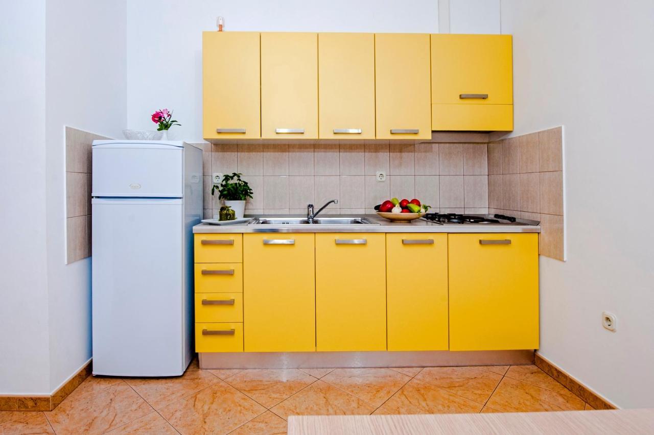 Apartments Bella Ровінь Екстер'єр фото