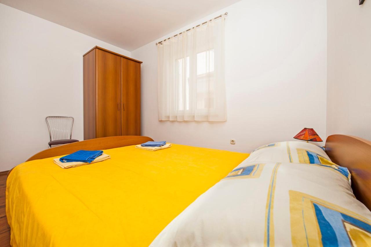 Apartments Bella Ровінь Екстер'єр фото