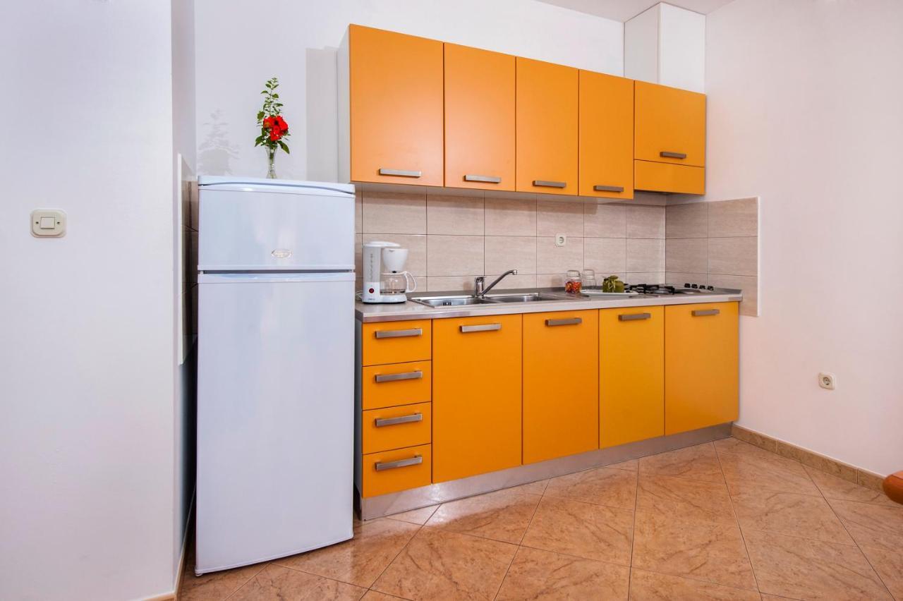 Apartments Bella Ровінь Екстер'єр фото
