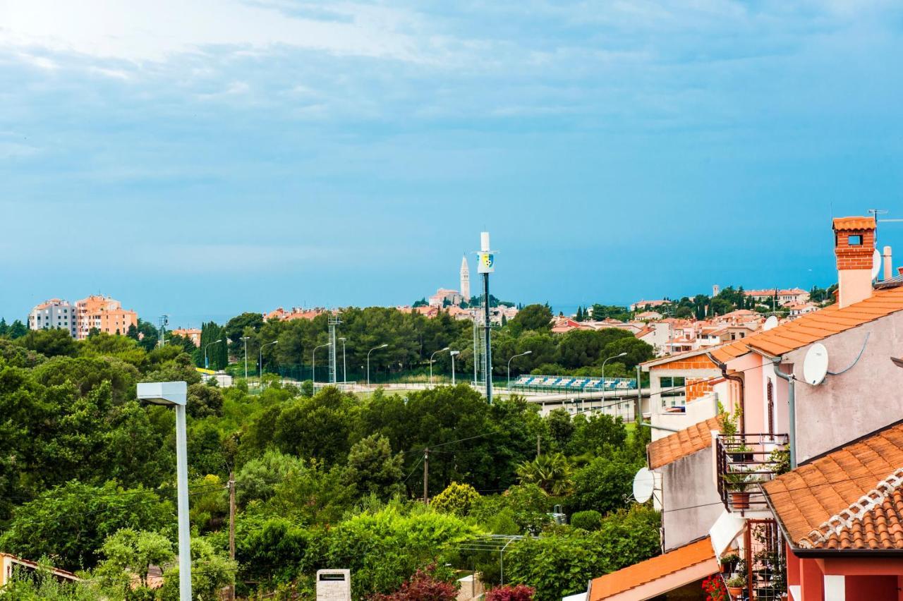 Apartments Bella Ровінь Екстер'єр фото